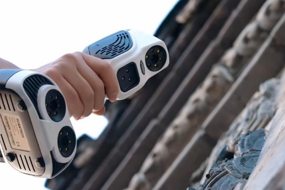 思看 iReal 2E 手（shǒu）持式彩色三維掃描儀