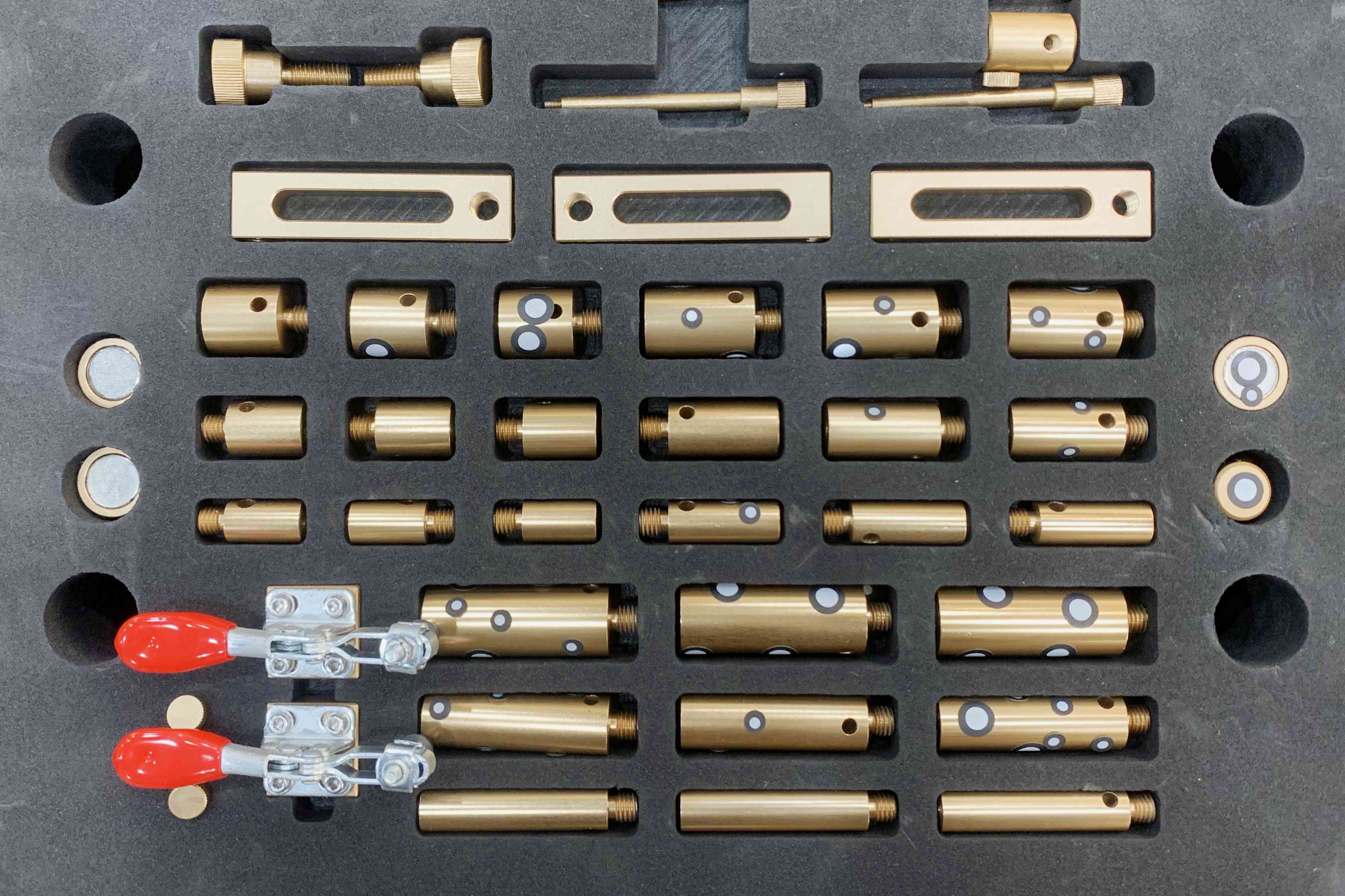 三坐標柔性夾具